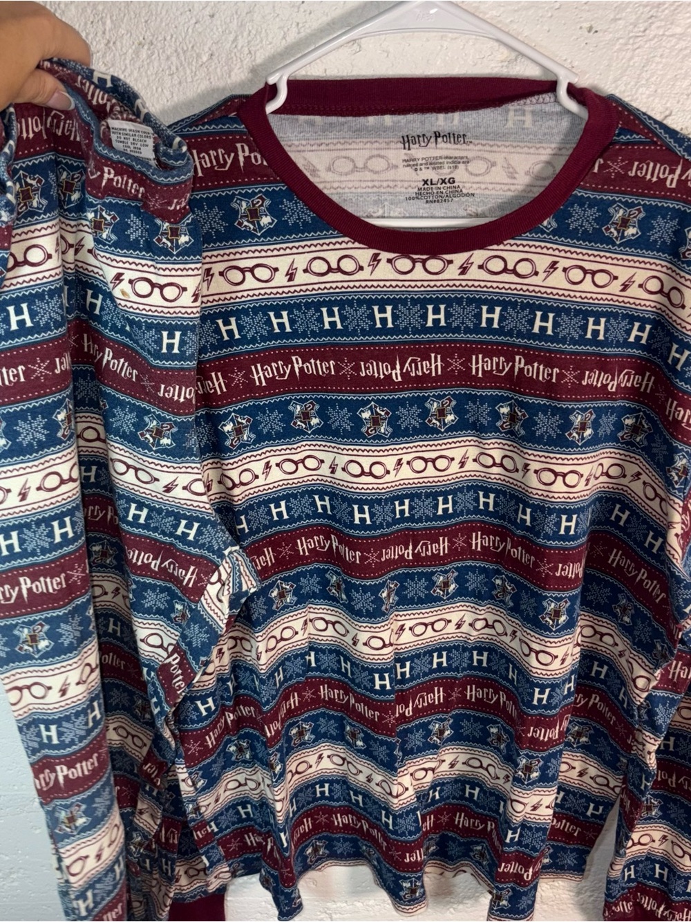 Warner Bros. Harry Potter Maroon & Blue Holiday Pajama long sleeve and bottoms